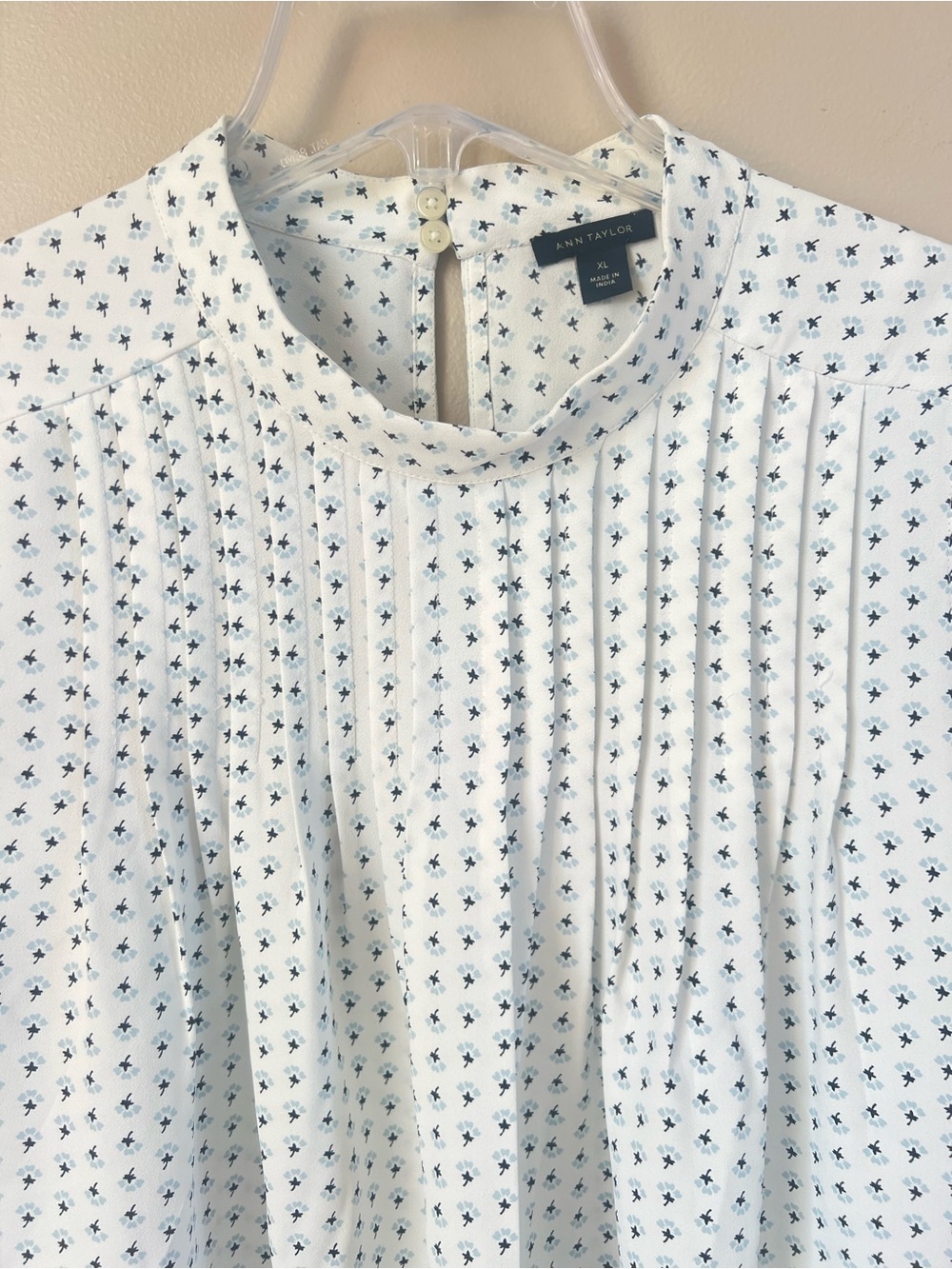 Ann Taylor Sleeveless Pintuck Placket Micro-Floral Blouse Office SireCareer-XL - Picture 5 of 14